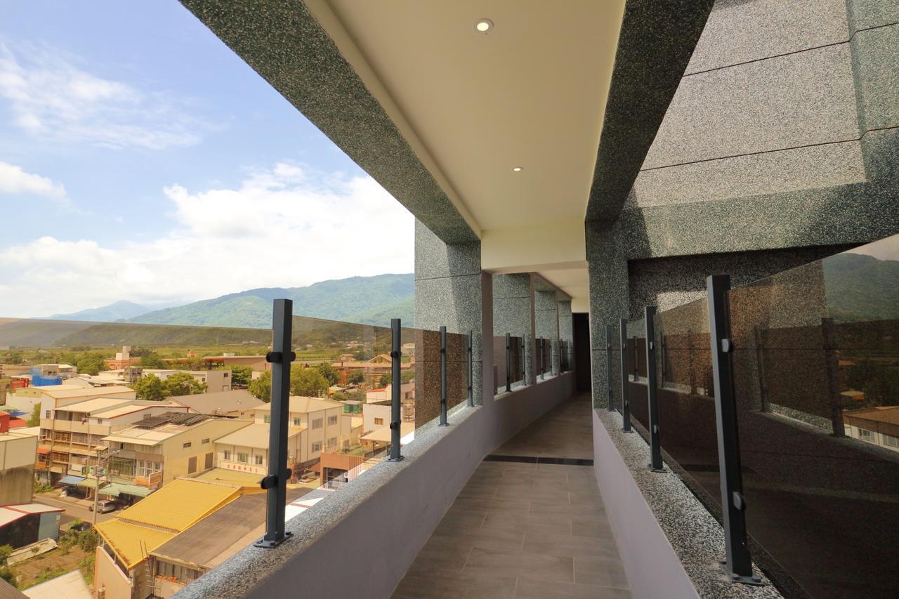 Ket Hotel Yuli Exterior foto